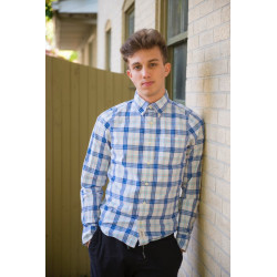 Whilte ومنقوش الأزرق اللباس...