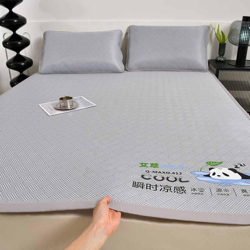 600D Carbon Light Fibres Summer Mat for Bed Soft Comfortable Ice Silk Cooling Mat Can Naked Sleeping Cool Bed Pad Pillowcases