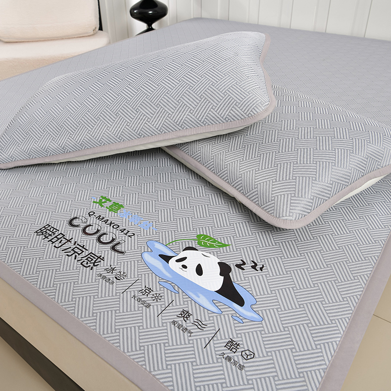 600D Carbon Light Fibres Summer Mat for Bed Soft Comfortable Ice Silk Cooling Mat Can Naked Sleeping Cool Bed Pad Pillowcases